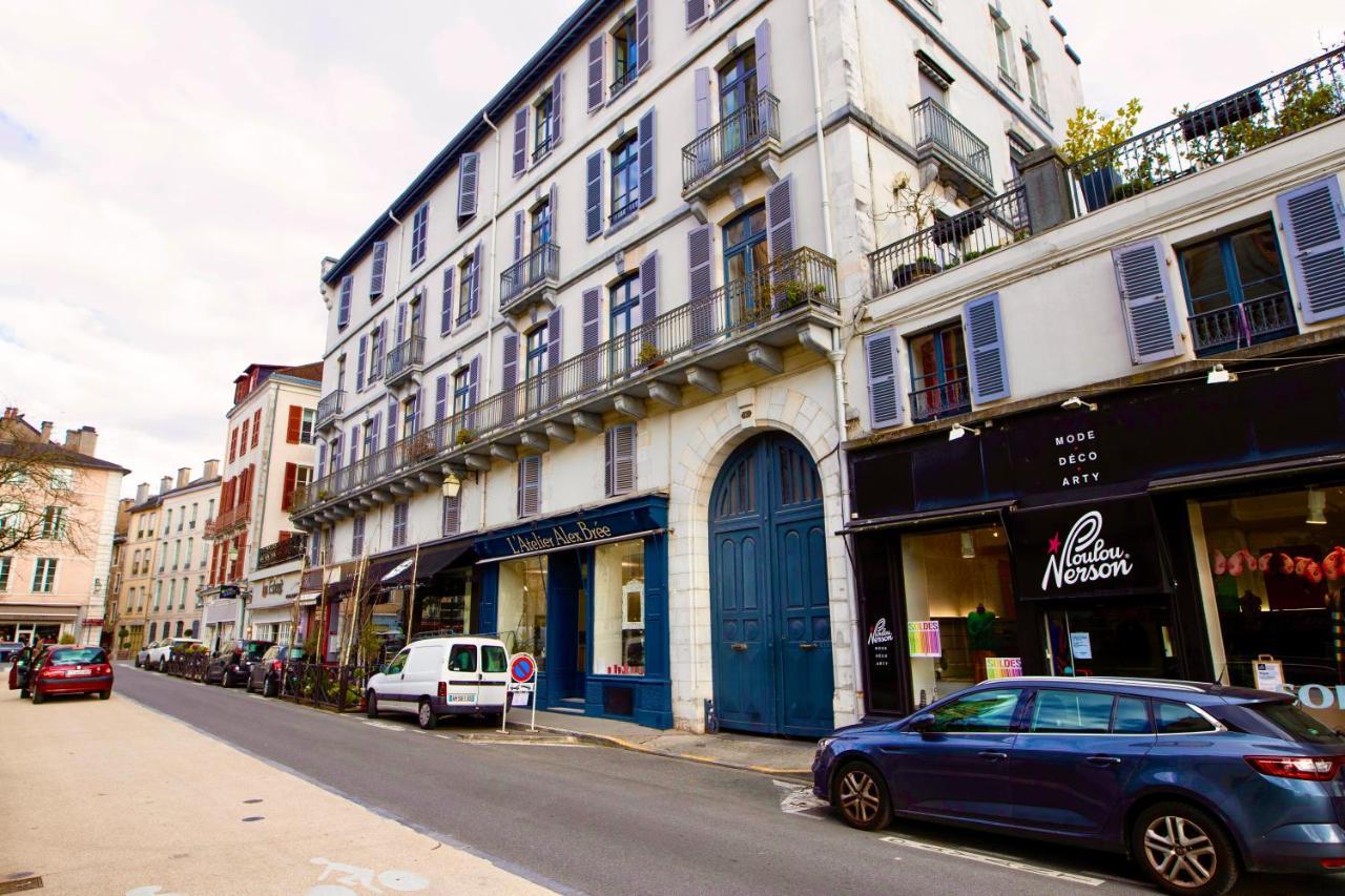 Tiny Stud Apartment Pau Luaran gambar